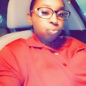 Meet your Posher, Justine